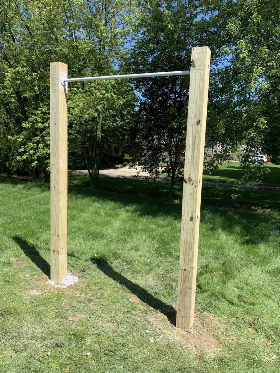 How To Build An Outdoor Pull-Up Bar: DIY Guide (US and UK) - Calisthenics  101